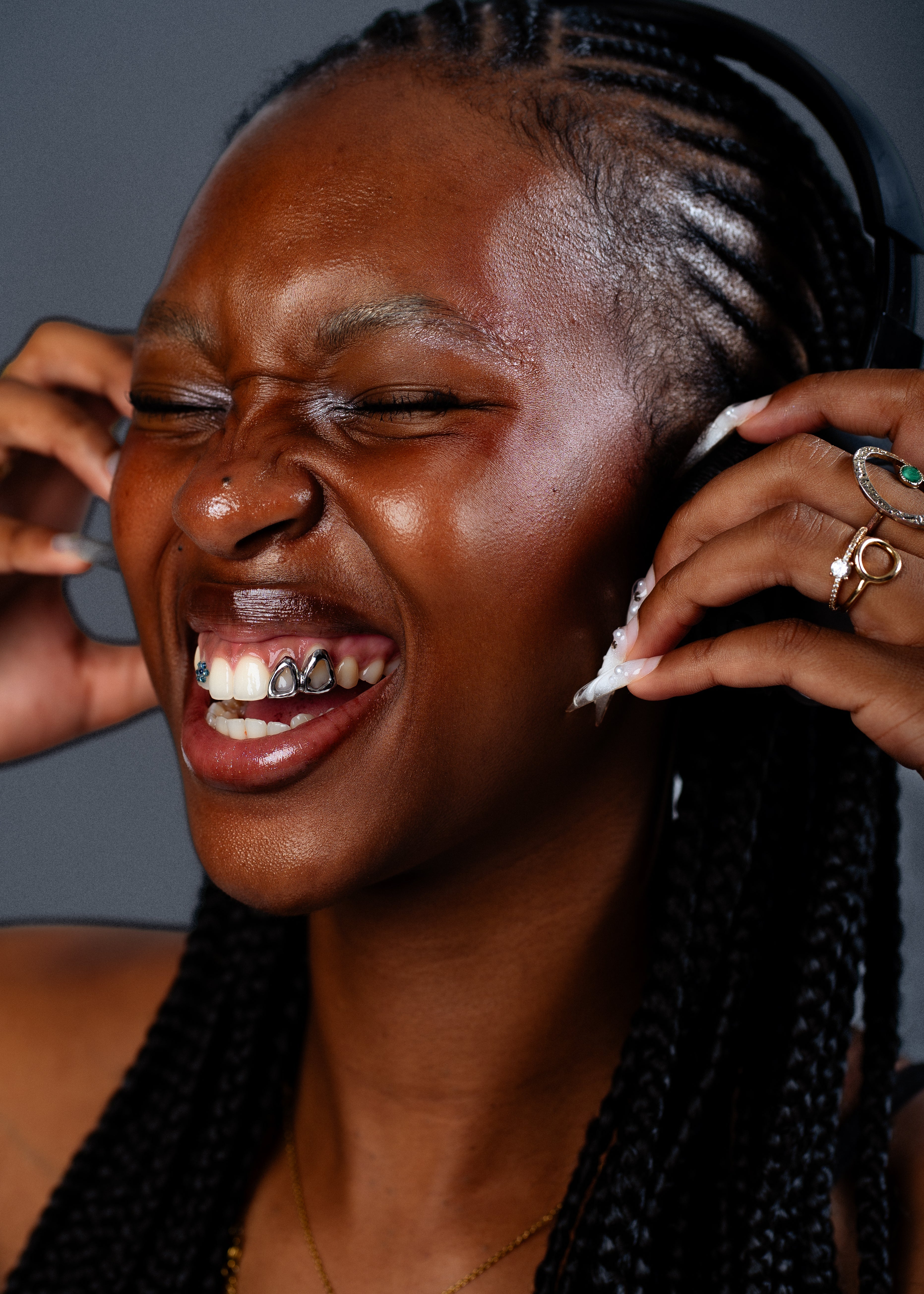 Grillz Marseille – L'Art du Sourire Parfait par Grillz Worldwide