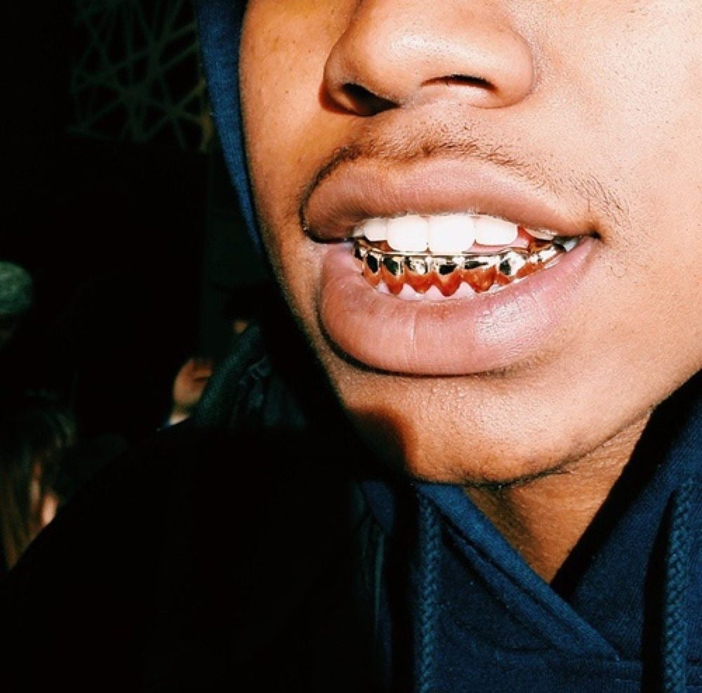 Grillz Suomi | Kultaiset & Hopeanväriset Grillz – Grillz Worldwide