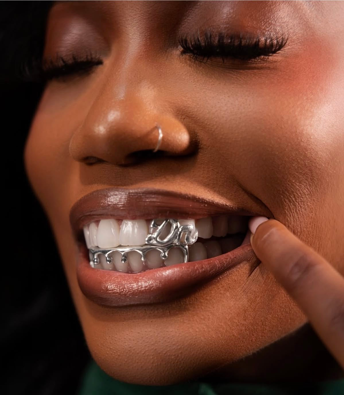Grillz Andorre | Grillz Or, Argent & Bijoux Dentaires Sur Mesure