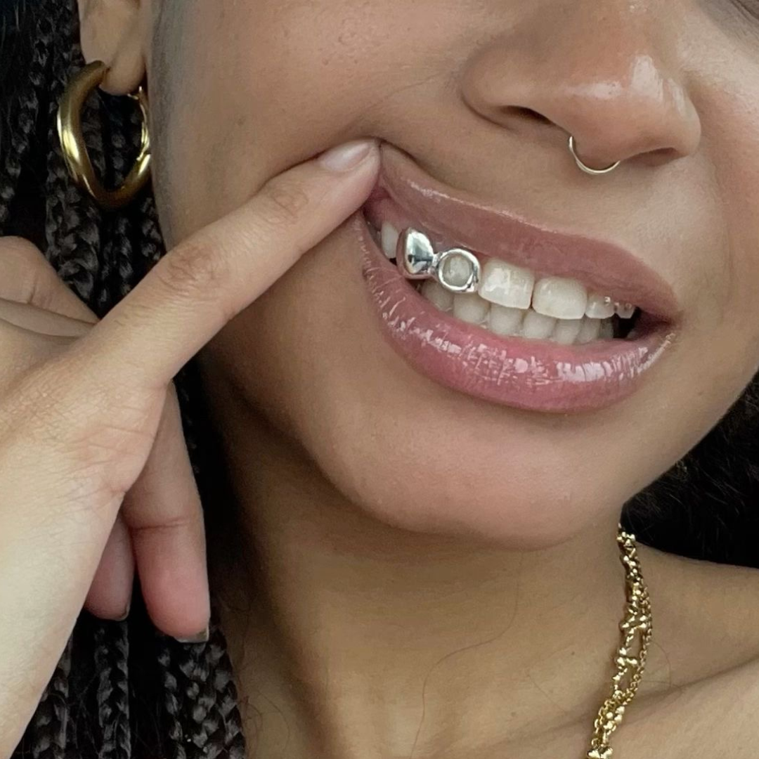 Grillz pour Femmes : Modèles, Tendances et Solutions Innovantes de Grillz Worldwide